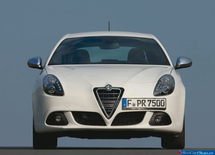 2011 Alfa Romeo Giulietta - фотография 119 из 188