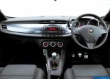 alfa_romeo_2011_giulietta_133.jpg