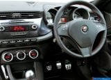 alfa_romeo_2011_giulietta_135.jpg