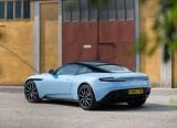 aston_martin_2017_db11_frosted_glass_blue_049.jpg