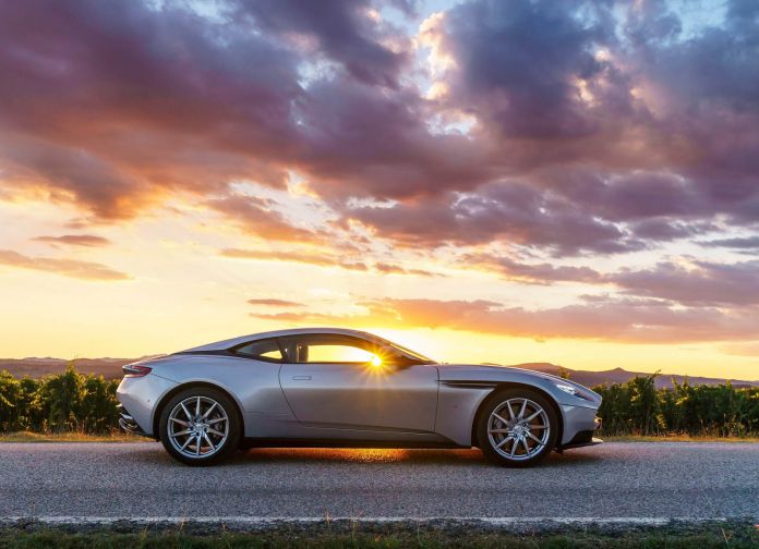 2017 Aston Martin DB11 Lightning Sliver - фотография 81 из 151