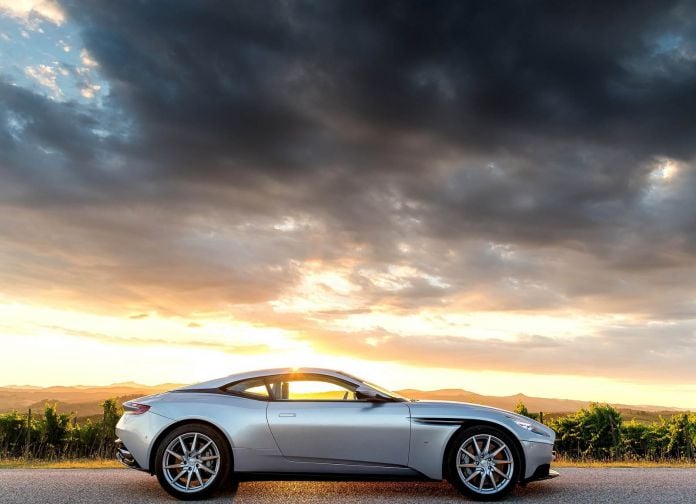 2017 Aston Martin DB11 Lightning Sliver - фотография 89 из 151