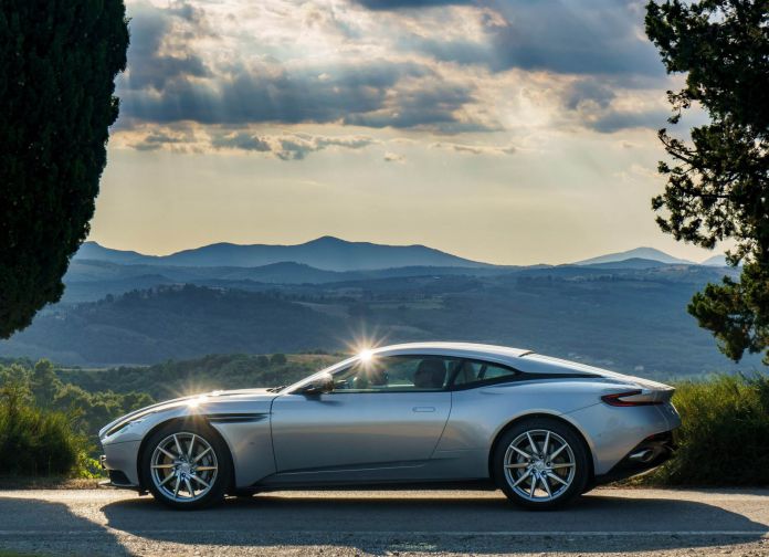 2017 Aston Martin DB11 Lightning Sliver - фотография 92 из 151