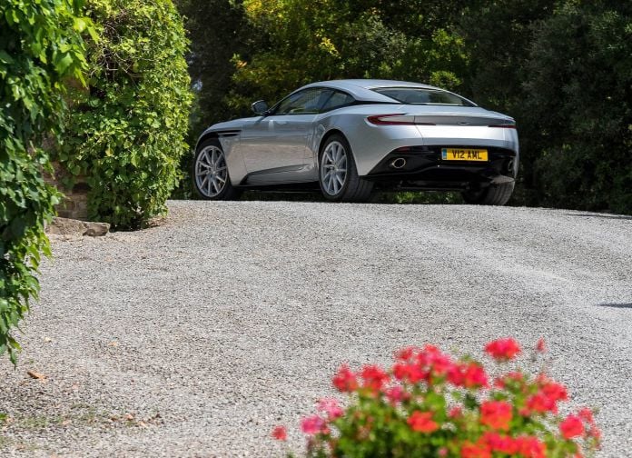 2017 Aston Martin DB11 Lightning Sliver - фотография 119 из 151