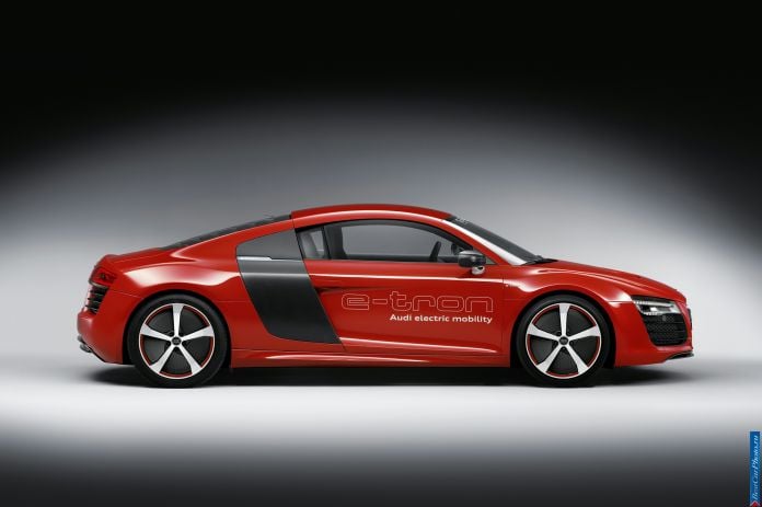 2013 Audi R8 e-tron Concept - фотография 32 из 57