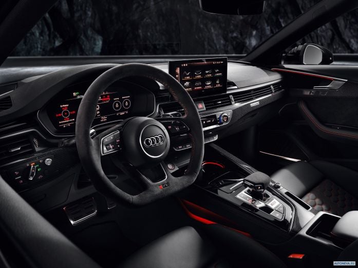 2020 Audi RS4 Avant - фотография 32 из 40