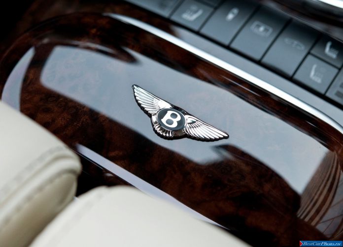 2014 Bentley Flying Spur - фотография 114 из 142