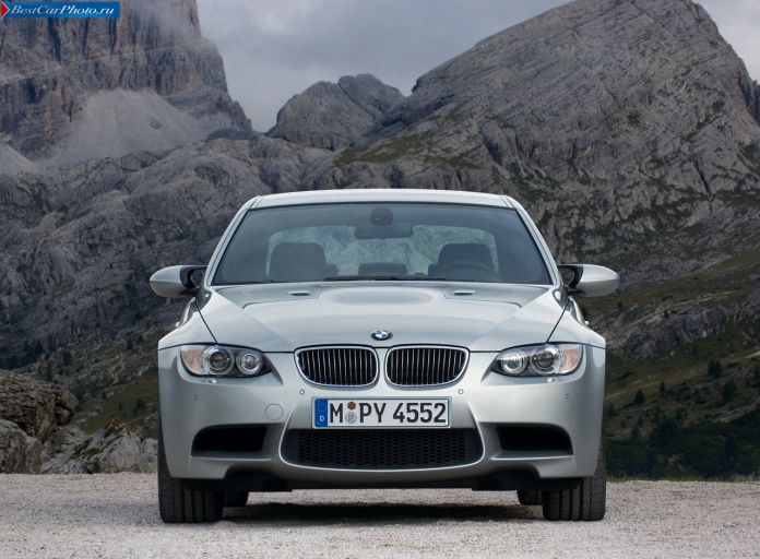 2008 BMW M3 Sedan - фотография 20 из 31