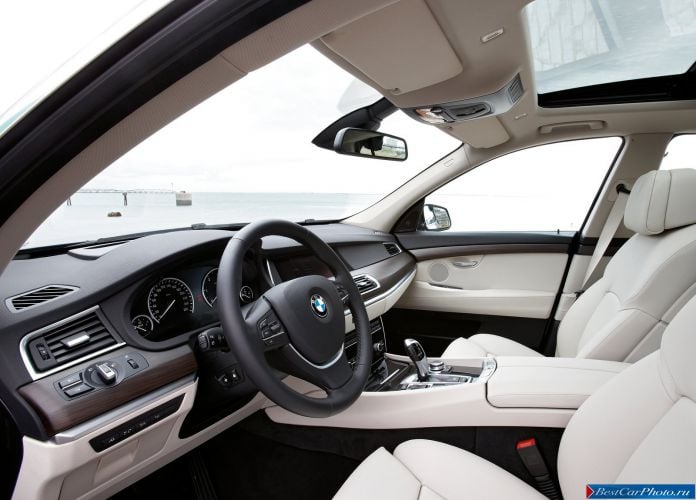 2010 BMW 5-series Gran Turismo - фотография 112 из 193