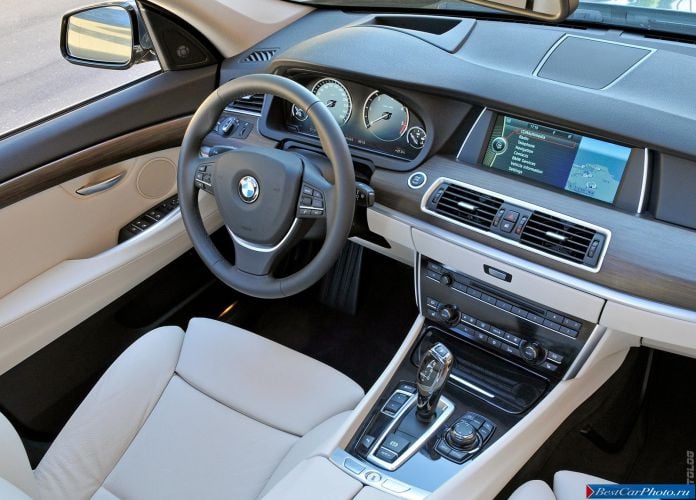 2010 BMW 5-series Gran Turismo - фотография 118 из 193