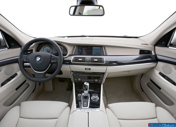 2010 BMW 5-series Gran Turismo - фотография 119 из 193