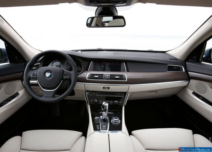 2010 BMW 5-series Gran Turismo - фотография 120 из 193