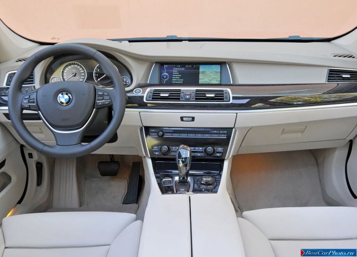 2010 BMW 5-series Gran Turismo - фотография 121 из 193