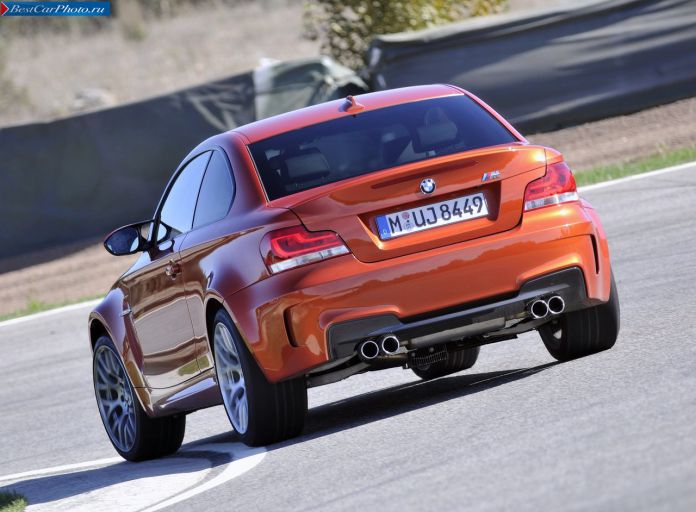 2011 BMW 1-series M Coupe - фотография 25 из 81