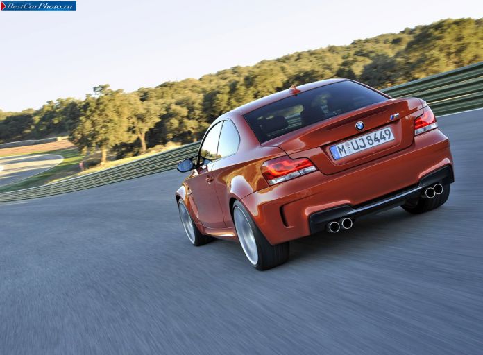 2011 BMW 1-series M Coupe - фотография 33 из 81