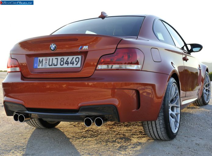 2011 BMW 1-series M Coupe - фотография 34 из 81