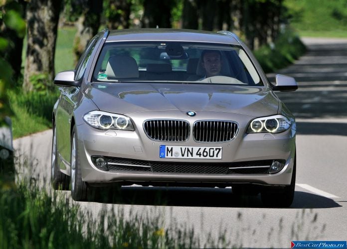 2011 BMW 5-series Touring - фотография 19 из 194