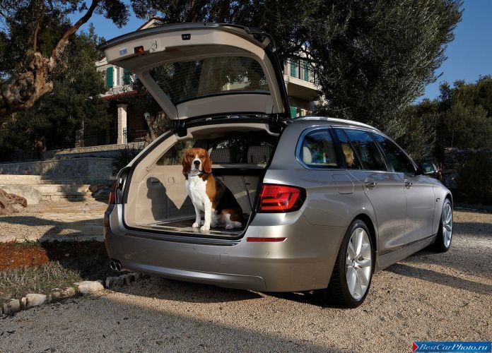 2011 BMW 5-series Touring - фотография 102 из 194