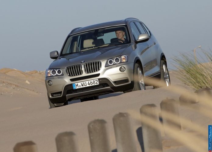 2011 BMW X3 - фотография 12 из 209