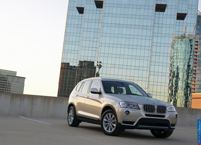 2011 BMW X3 xDrive35i - фотография 22 из 217