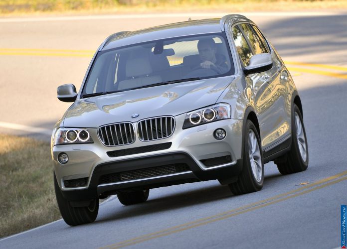 2011 BMW X3 xDrive35i - фотография 23 из 217