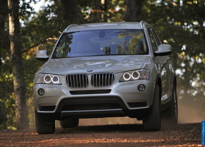 2011 BMW X3 xDrive35i - фотография 26 из 217