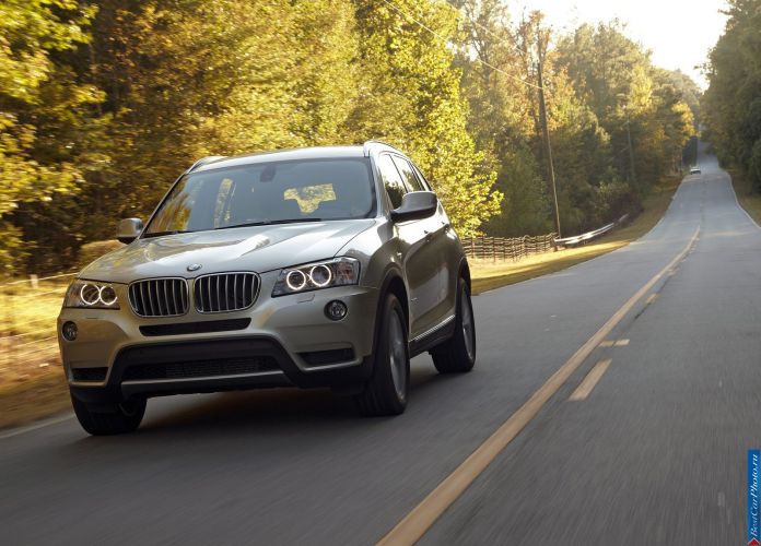 2011 BMW X3 xDrive35i - фотография 30 из 217