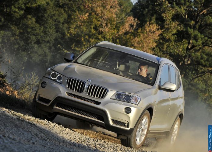 2011 BMW X3 xDrive35i - фотография 34 из 217