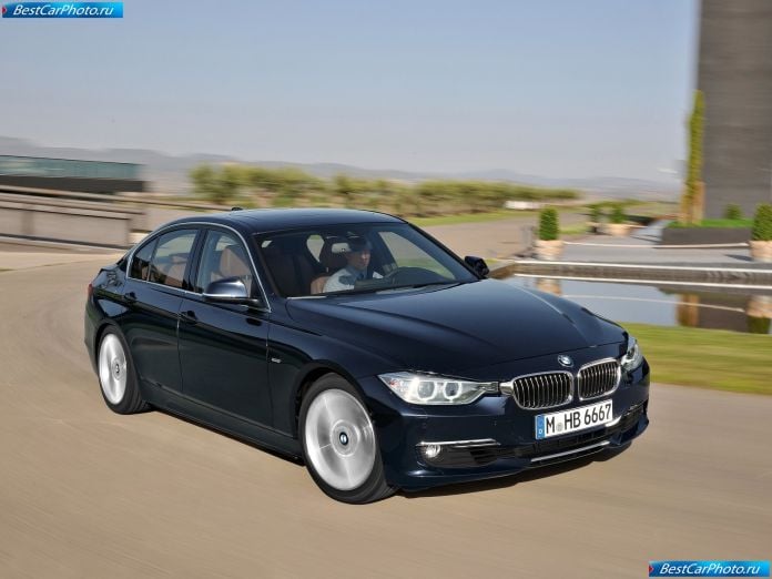 2012 BMW 3-series Sedan - фотография 13 из 114