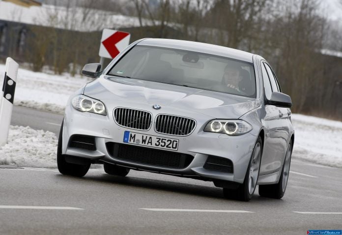 2012 BMW 5-series M550d xDrive Sedan - фотография 44 из 116