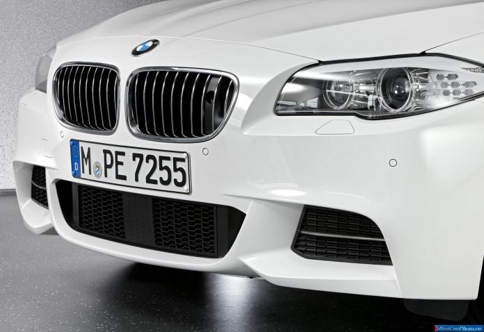2012 BMW 5-series M550d xDrive Sedan - фотография 68 из 116