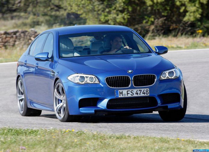 2012 BMW 5-series M Sedan - фотография 19 из 254