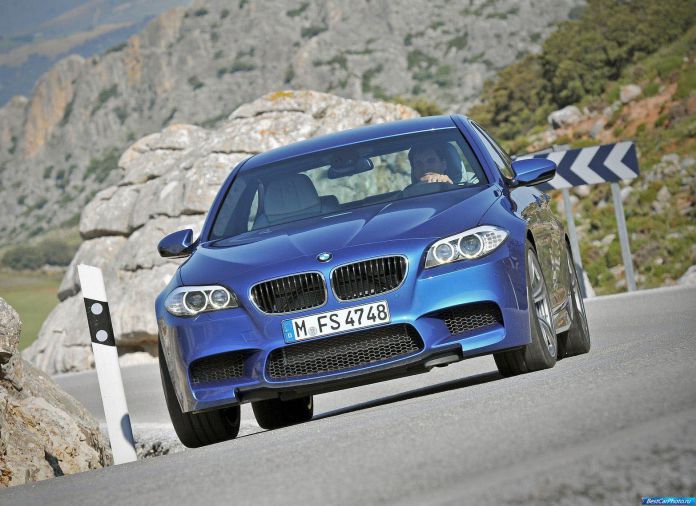 2012 BMW 5-series M Sedan - фотография 51 из 254