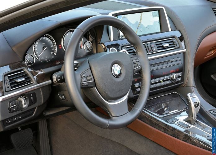 2012 BMW 650i Convertible - фотография 71 из 109