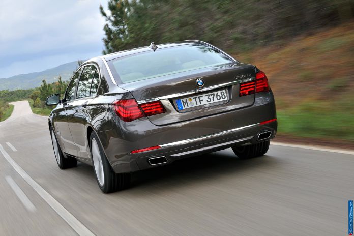 2013 BMW 7-series - фотография 54 из 190