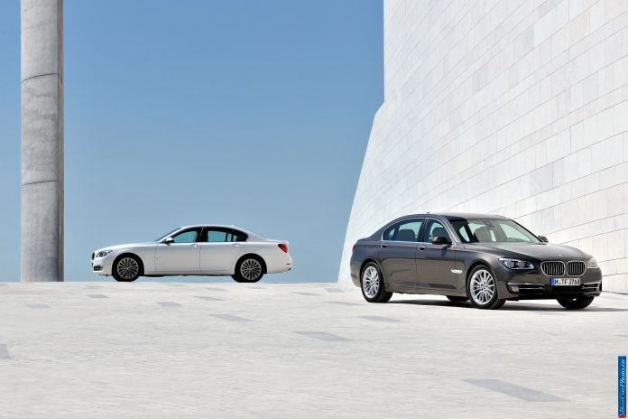 2013 BMW 7-series - фотография 100 из 190