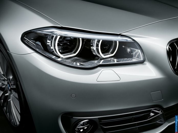 2014 BMW 5-series - фотография 36 из 55