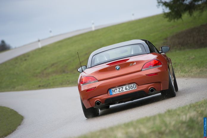 2014 BMW Z4 Roadster1 - фотография 50 из 224