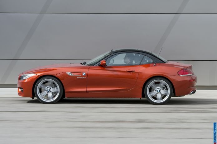 2014 BMW Z4 Roadster1 - фотография 57 из 224