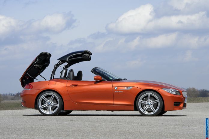 2014 BMW Z4 Roadster1 - фотография 77 из 224