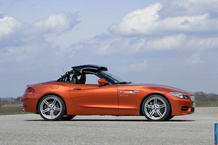 2014 BMW Z4 Roadster1 - фотография 79 из 224