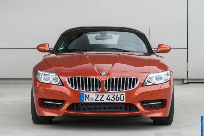 2014 BMW Z4 Roadster1 - фотография 88 из 224