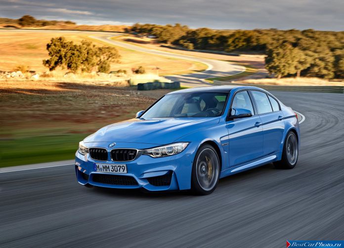 2015 BMW M3 Sedan - фотография 10 из 89