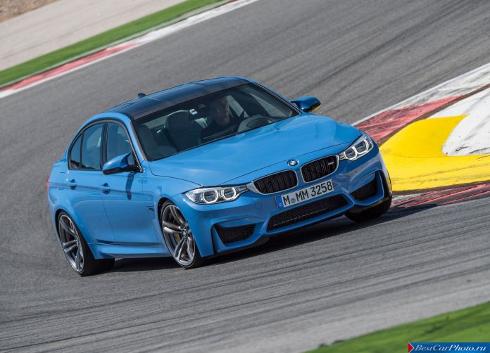 2015 BMW M3 Sedan - фотография 24 из 89