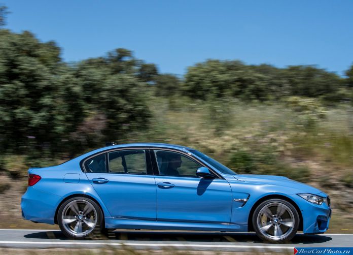 2015 BMW M3 Sedan - фотография 30 из 89