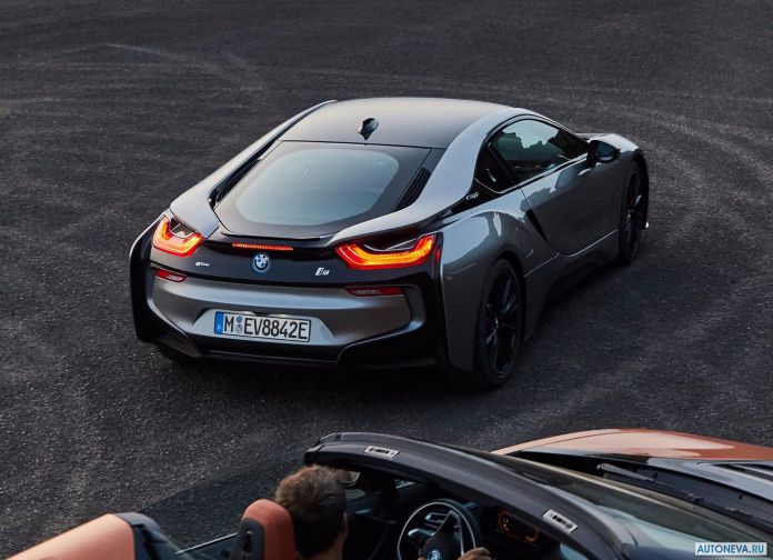 2019 BMW i8 Coupe - фотография 12 из 25