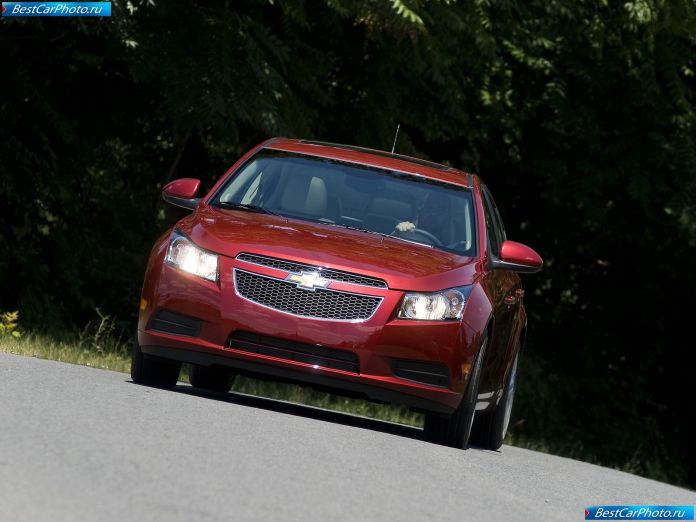 2011 Chevrolet Cruze - фотография 70 из 147