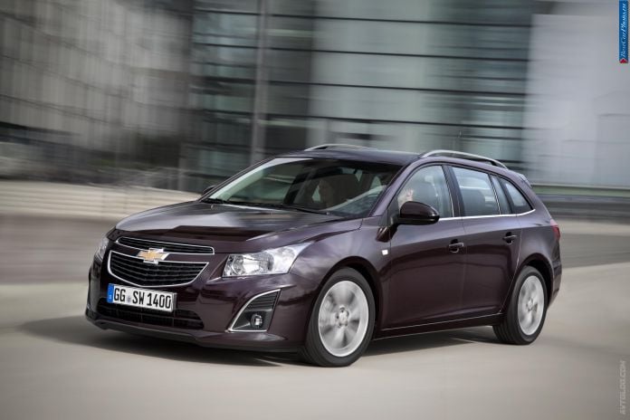 2013 Chevrolet Cruze Station Wagon - фотография 18 из 82