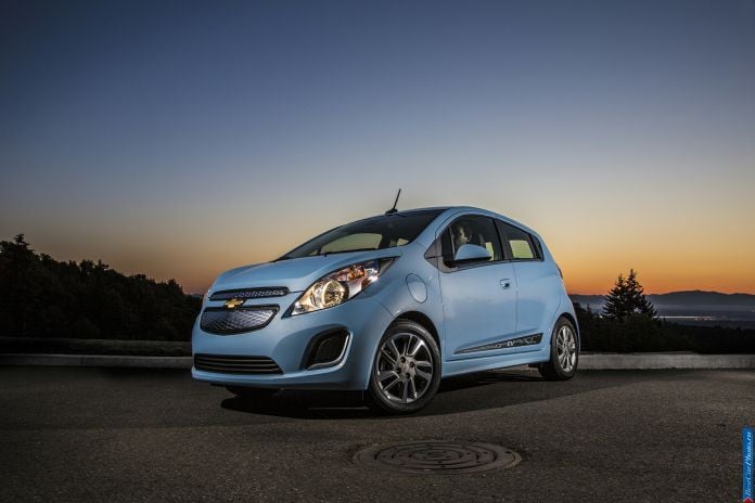 2014 Chevrolet Spark EV - фотография 28 из 45