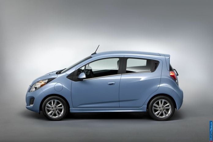 2014 Chevrolet Spark EV - фотография 33 из 45